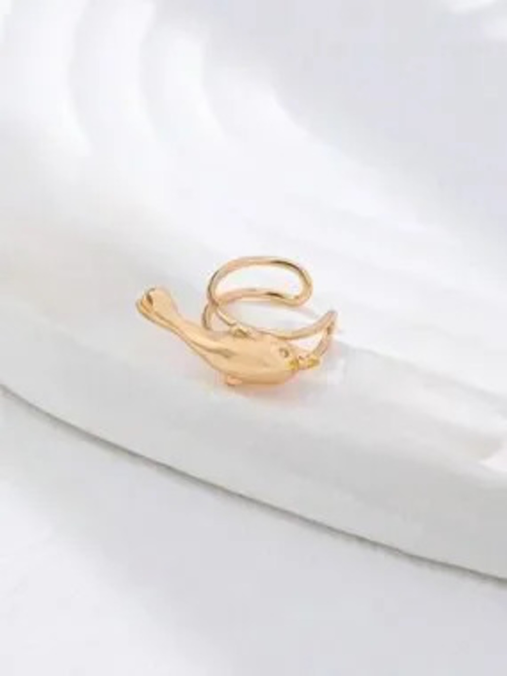 Dolphin ear cuff N2198